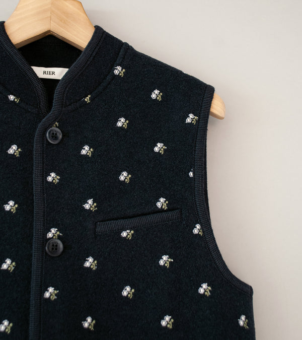 Rier 'Walker Gilet' (Plombe Flowers Dense)