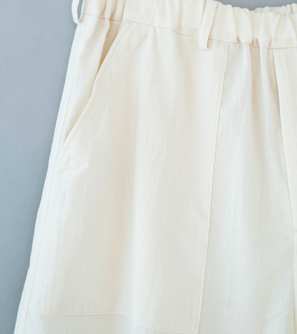 Yoko Sakamoto 'Utility Easy Shorts' (Ecru) – C'H'C'M'