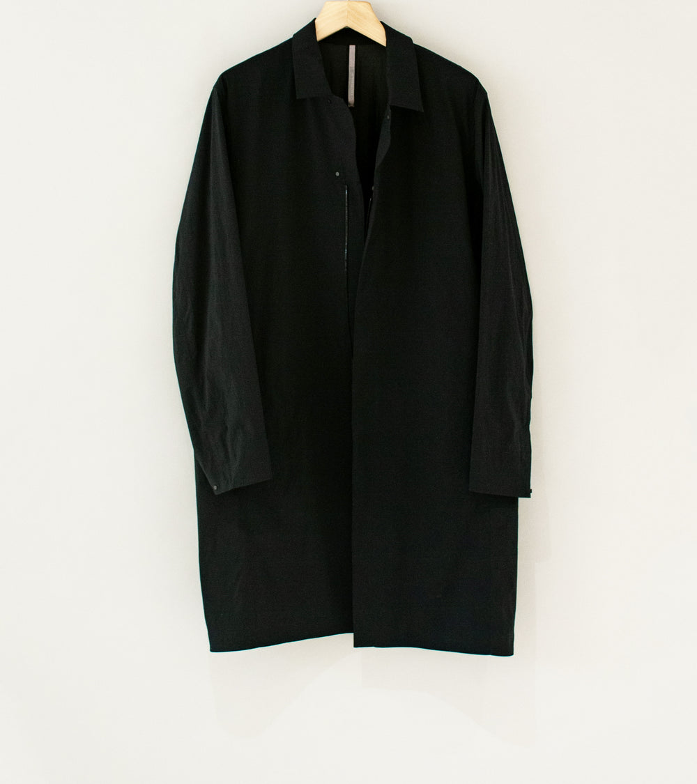 Veilance 'Incenter Coat' (Black)