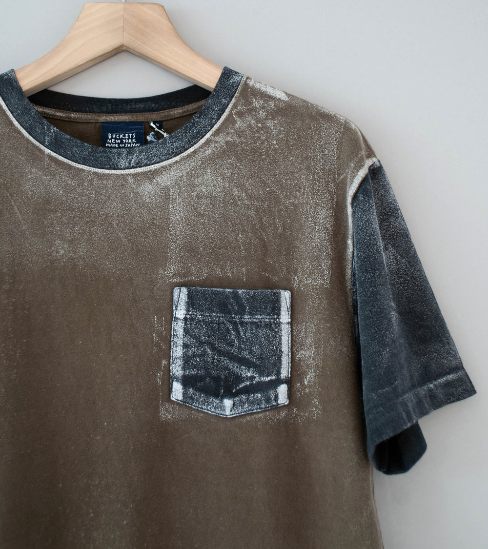 Buckets New York 'White Roller Pocket Tee' (Green Charcoal)