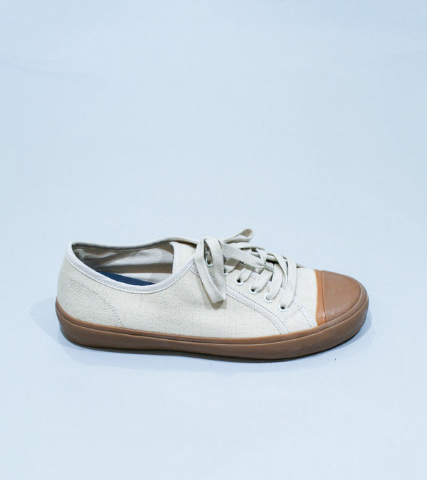 Reproduction of Found 'US Navy Military Trainer' (Natural Honey)