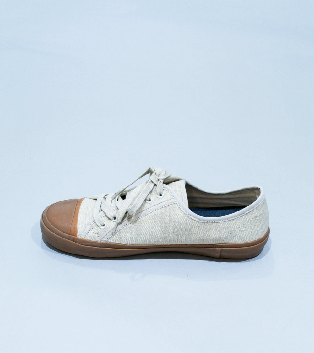 Reproduction of Found 'US Navy Military Trainer' (Natural Honey)