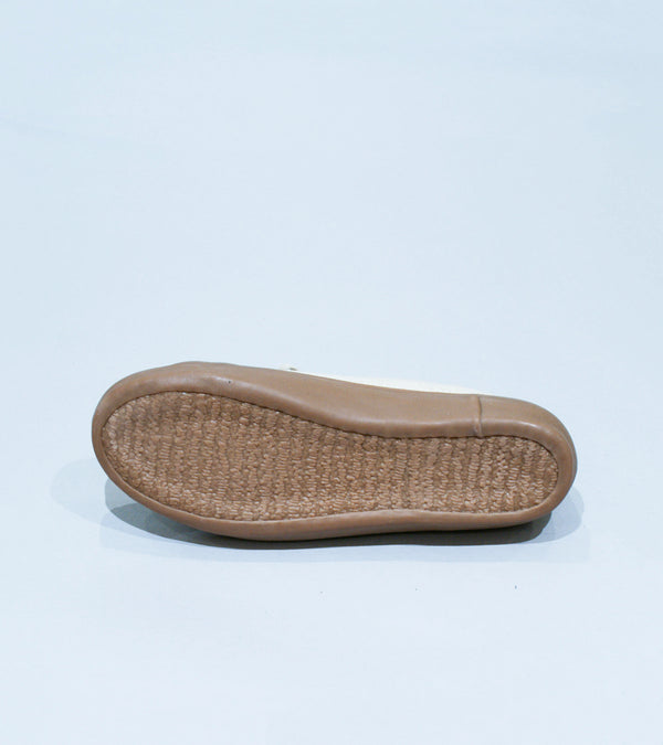 Reproduction of Found 'US Navy Military Trainer' (Natural Honey)