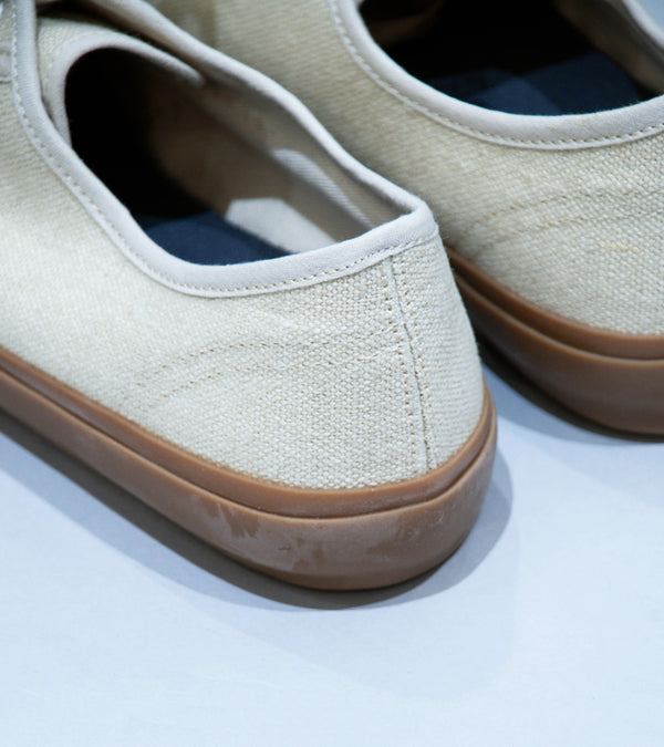 Reproduction of Found 'US Navy Military Trainer' (Natural Honey)