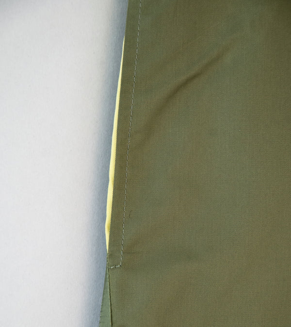 Sturla 'Twisted Seam Trousers' (Olive Shot Nylon)