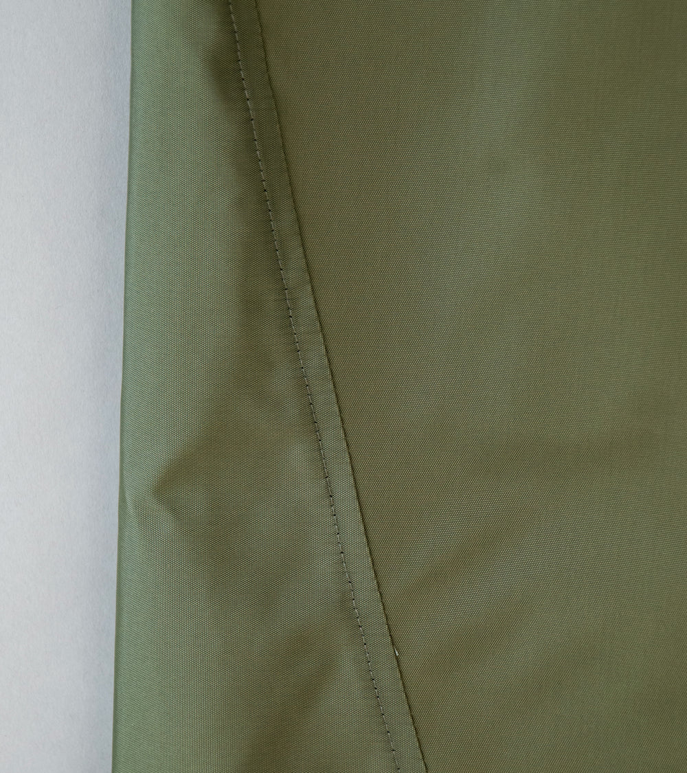 Sturla 'Twisted Seam Trousers' (Olive Shot Nylon)