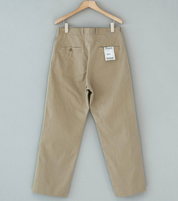 Yaeca "Chino Trousers' (Khaki)