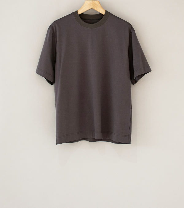 Cale 'Tenjuku Cotton T-Shirt' (Greige)