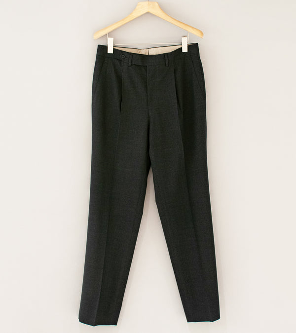 Stoffa 'Single Pleat Trouser' (Charcoal 3 Ply Wool)