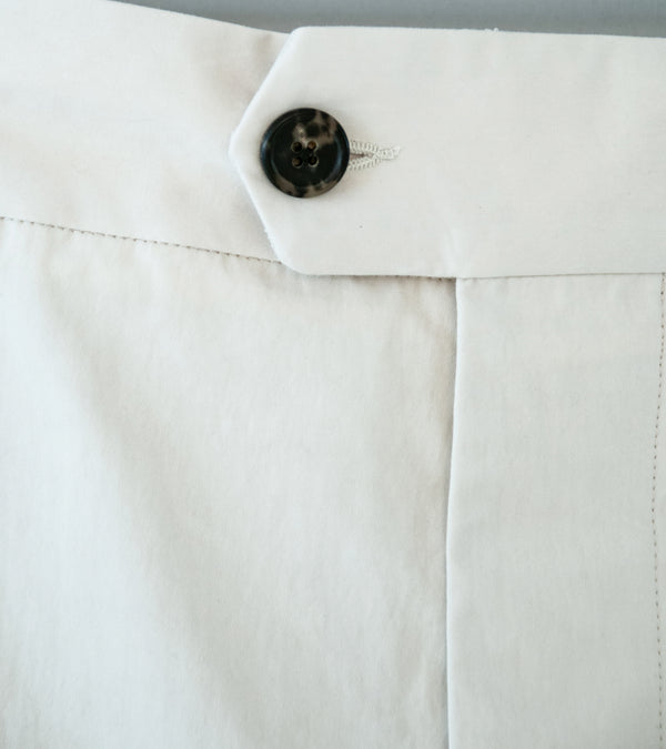 Margaret Howell 'Relaxed Shorts' (Chalk Heavy Cotton Poplin)