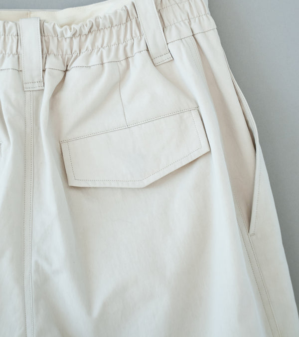 Margaret Howell 'Relaxed Shorts' (Chalk Heavy Cotton Poplin)