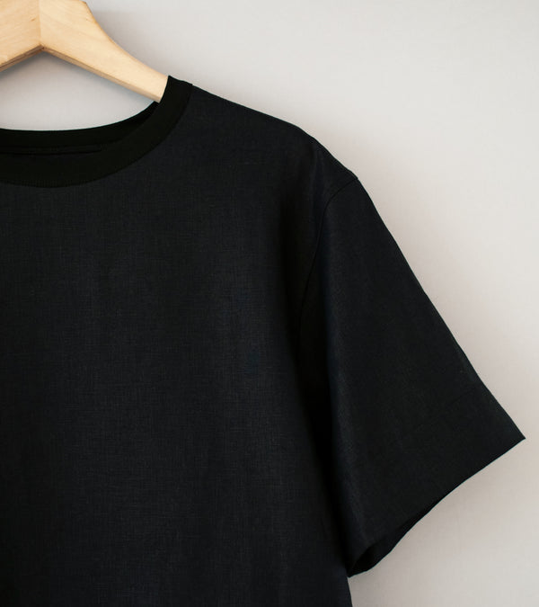 Margaret Howell 'Woven T-Shirt' (Black Shirting Linen)