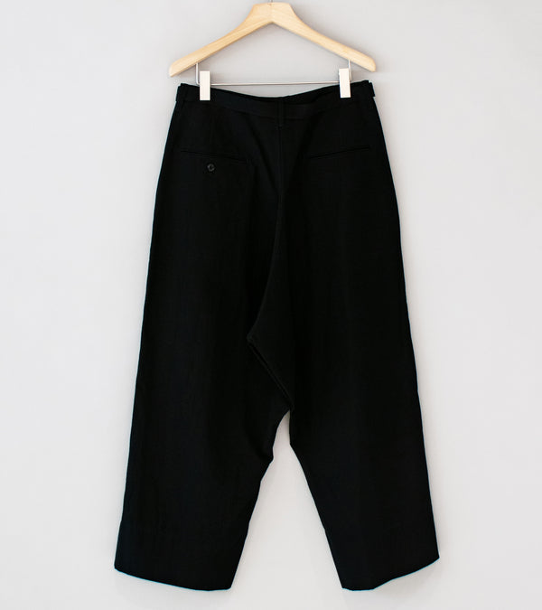 Yoko Sakamoto 'Work Cropped Trousers' (Black)